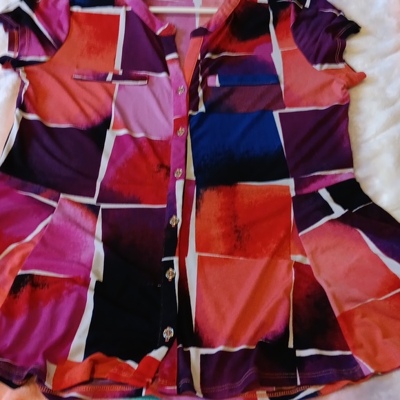 5/$10 Size Medium Dana Buchman Brand Colorful Blouse - Picture 4 of 5